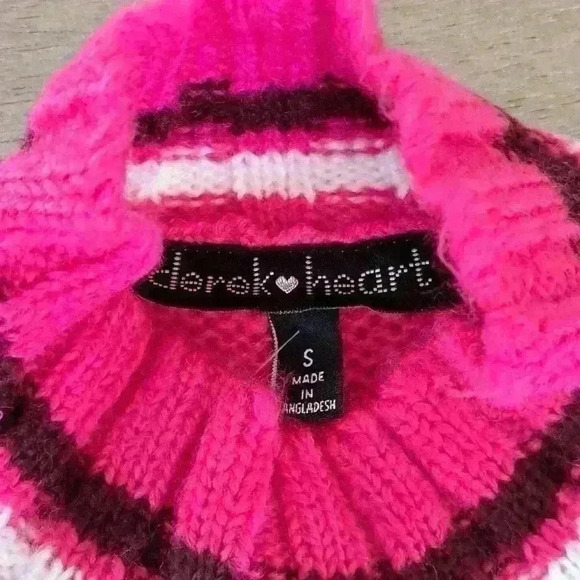 Derek Heart Mock Neck Long Sleeve Crop Top Sweater - Size: S (Juniors) - Picture 4 of 6